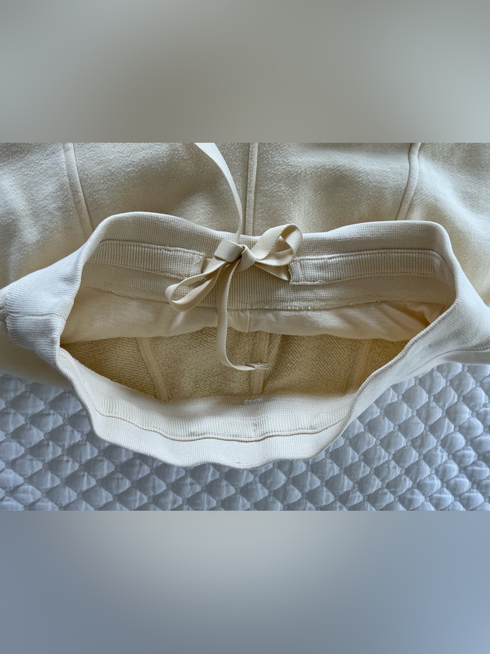 ALO Yoga Straight Leg Sweatpants in French Vanilla S - Picture 12 of 16